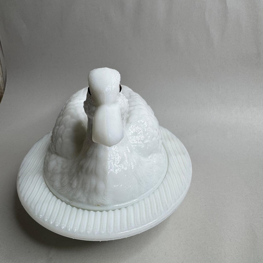 Westmoreland Milk Glass Duck on Nest Covered Dish White Brown Eyes Vintage - Picture 2 of 10